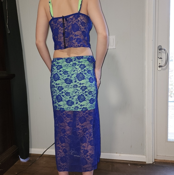 NWT Dolls Kill Gorgeous Purple, Green , Midi Crop Top Skirt Set 💜 - Picture 10 of 12